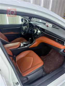 تۆیۆتا کامری